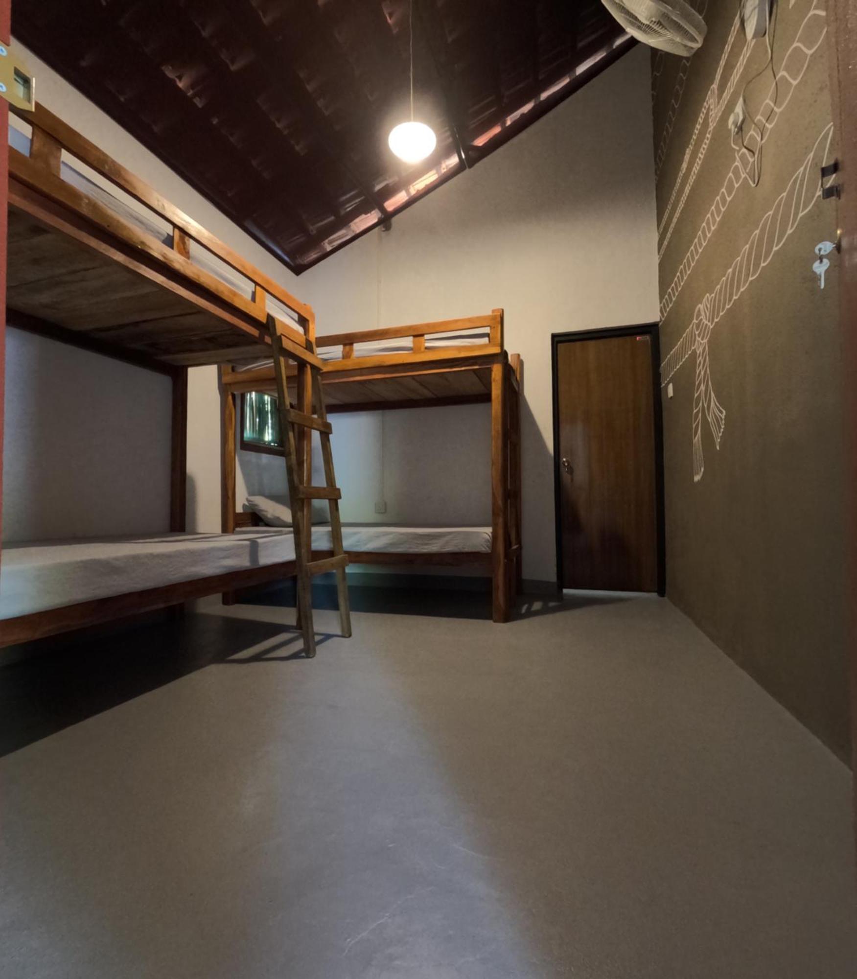 C U Hostel Тринкомалі Екстер'єр фото