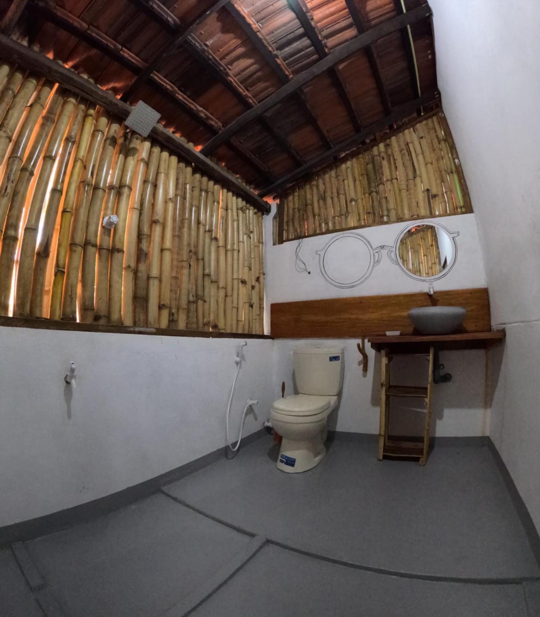C U Hostel Тринкомалі Екстер'єр фото