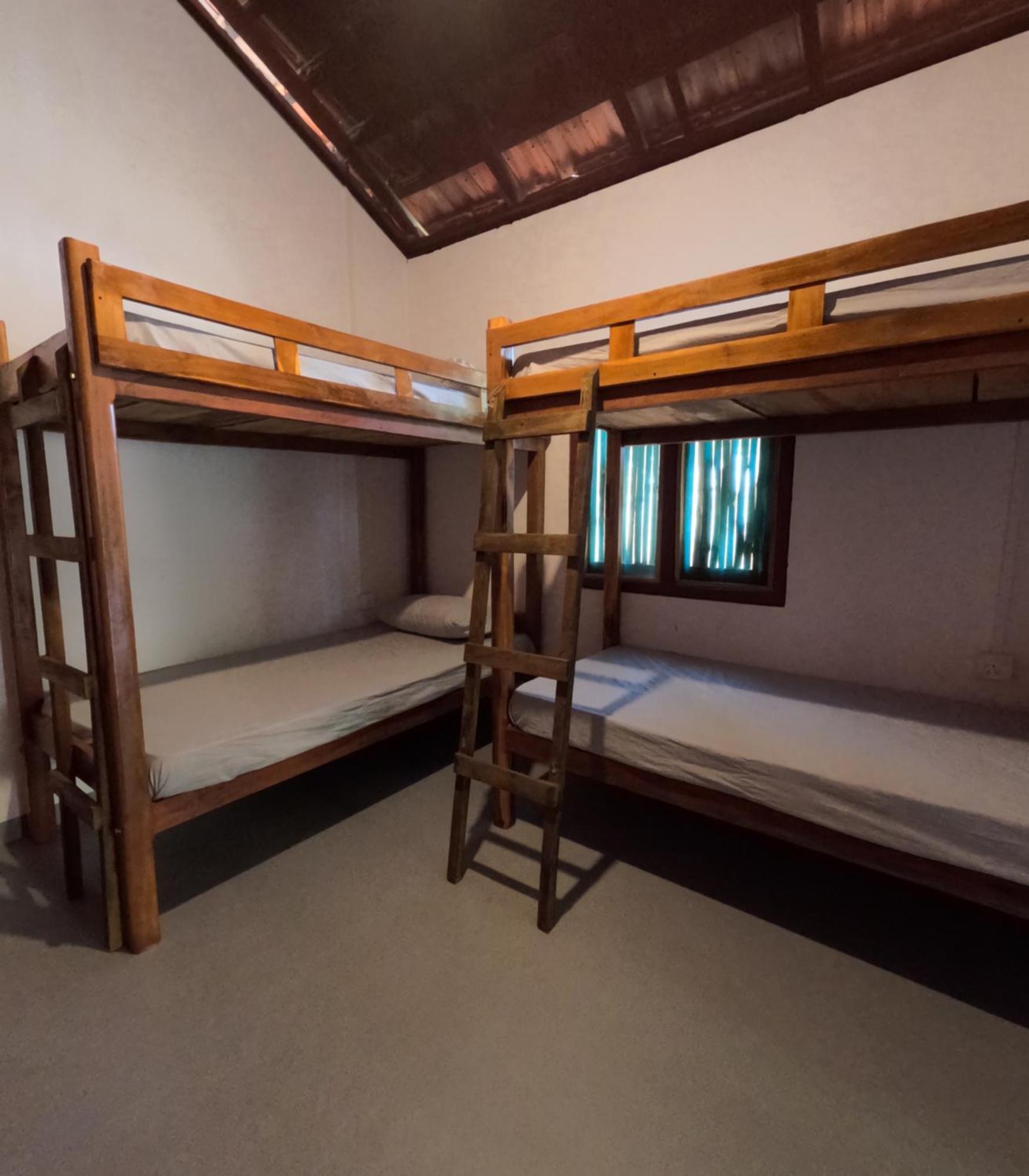 C U Hostel Тринкомалі Екстер'єр фото